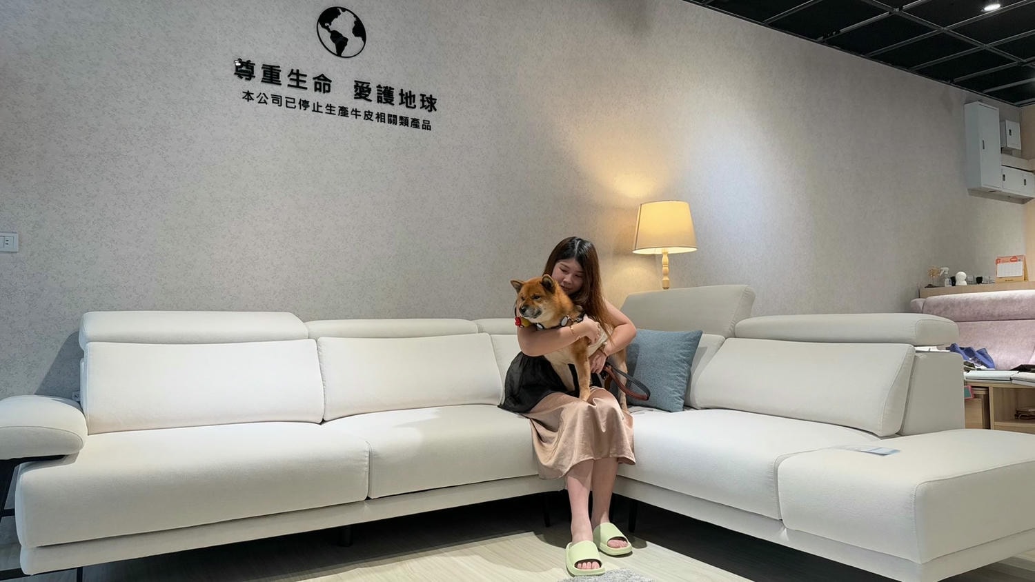 【新北】中和沙發推薦 坐又銘 中和景平門市|首創進度追蹤系統 中和坐又銘沙發評價 中和床墊試躺推薦 家居店門市 推薦家具店 參觀心得 - 第23張圖