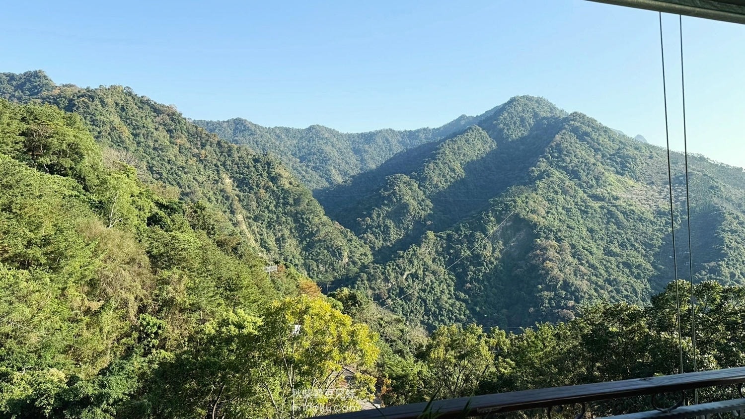 【台中】蟬說:山中靜靜|寵物友善 寵物蛋糕 一泊二食+迎賓小點 秘靜探索之旅 營火烤棉花糖 戶外電影院 - 第2張圖