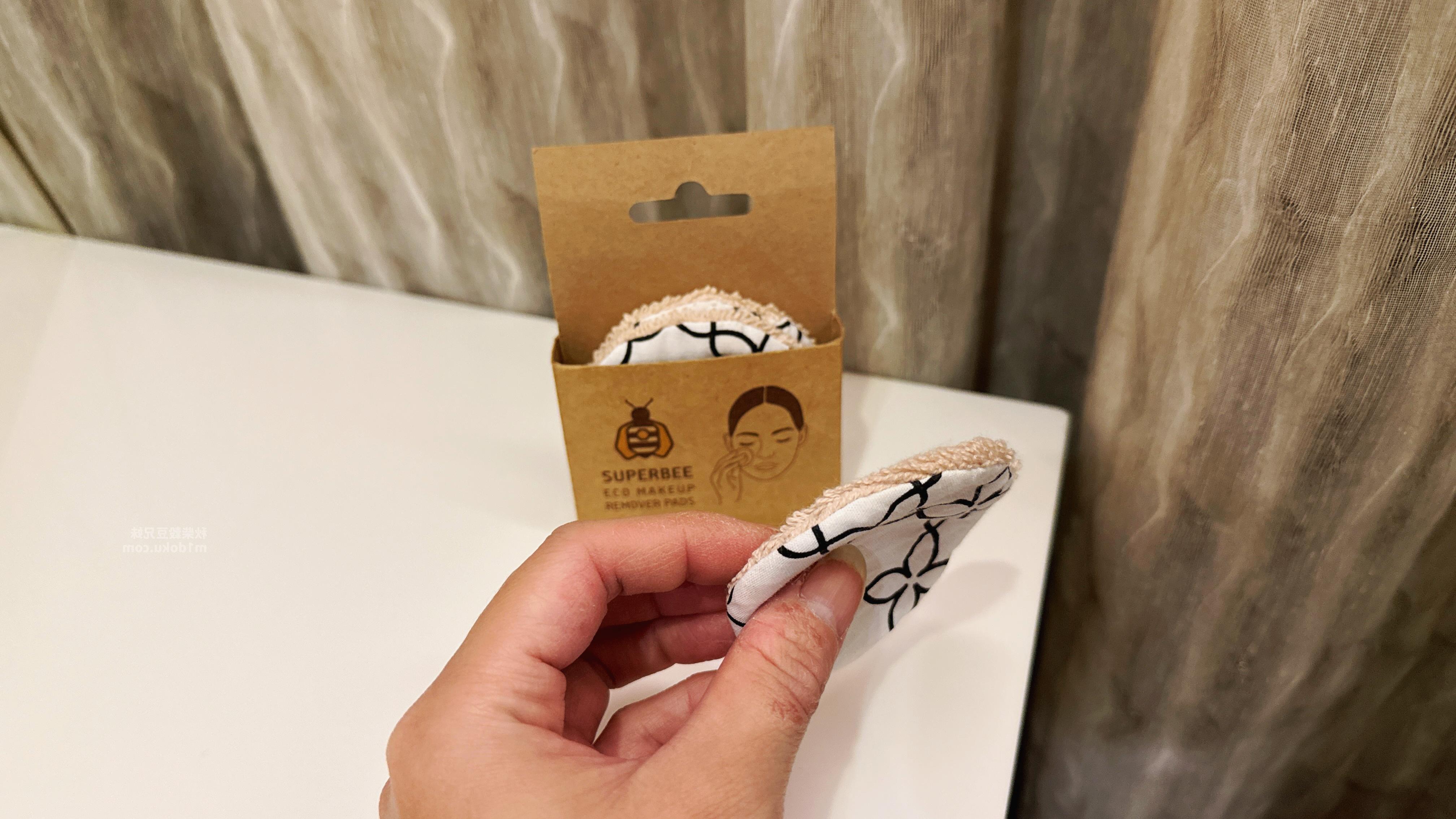 唯心選物 泰國Superbee環保蜂蠟 環保蜂蠟布 天然洗碗絲瓜海綿布 有機棉卸妝墊 洗臉墊 小蜜蜂 生活用品 廚房用品推薦 食物保鮮 永續環境 生物降解 地球環保 - 第22張圖 唯心選物 泰國Superbee環保蜂蠟 環保蜂蠟布 天然洗碗絲瓜海綿布 有機棉卸妝墊 洗臉墊 小蜜蜂 生活用品 廚房用品推薦 食物保鮮 永續環境 生物降解 地球環保