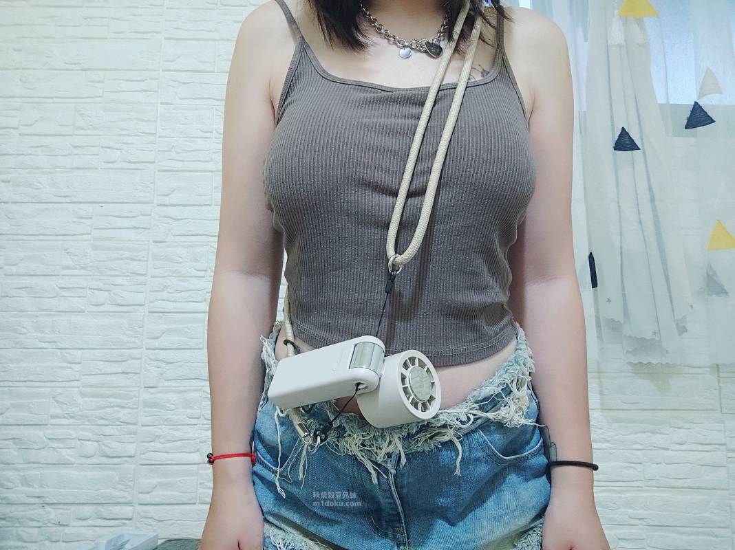 LARMI 樂米 LARMI LMF08MAX手持風扇｜AI手持風扇推薦 強風手持風扇分享 LARMI LMF08MAX手持風扇評價完整開箱