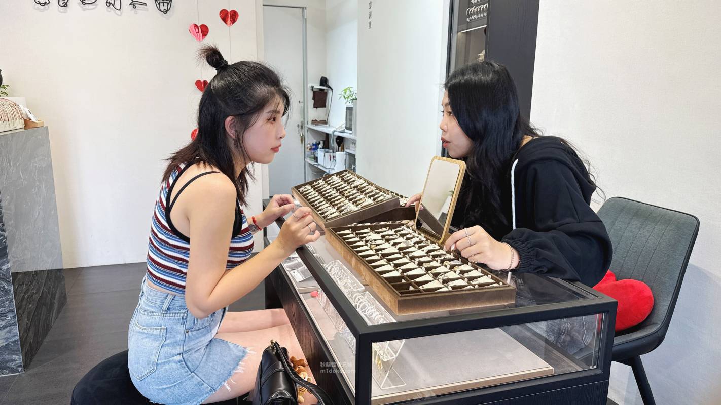 台中一中無痛穿洞推薦！小安的店—台中一中店｜小安的店評價 高評價穿刺店推薦 穿刺真實心得 無痛穿洞推薦