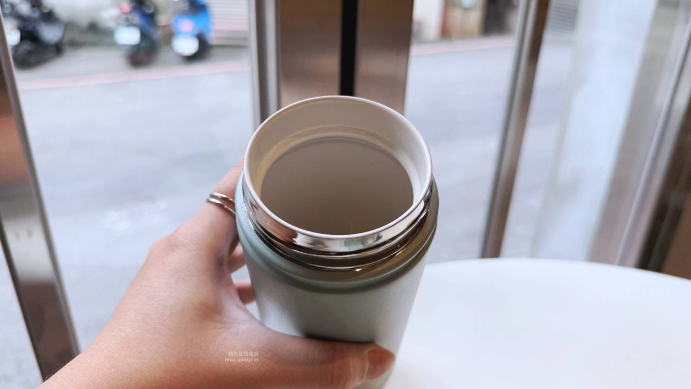 大容量環保杯推薦 mo select換換一杯雙蓋陶瓷塗層真空保溫隨行杯｜陶瓷保溫杯分享 環保杯分享 mo select評價