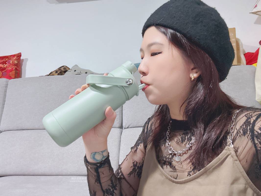 大容量環保杯推薦 mo select換換一杯雙蓋陶瓷塗層真空保溫隨行杯｜陶瓷保溫杯分享 環保杯分享 mo select評價
