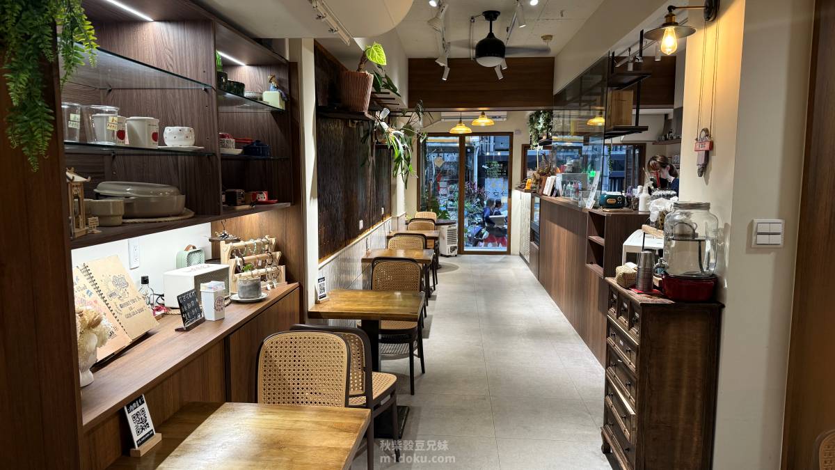 內湖寵物友善早午餐|哈妮早樂子咖啡早午餐評價|狗狗可落地可上椅,餐點精緻不膩口,毛孩家庭值得收藏! - 第2張圖 內湖寵物友善早午餐|哈妮早樂子咖啡早午餐評價|狗狗可落地可上椅,餐點精緻不膩口,毛孩家庭值得收藏!